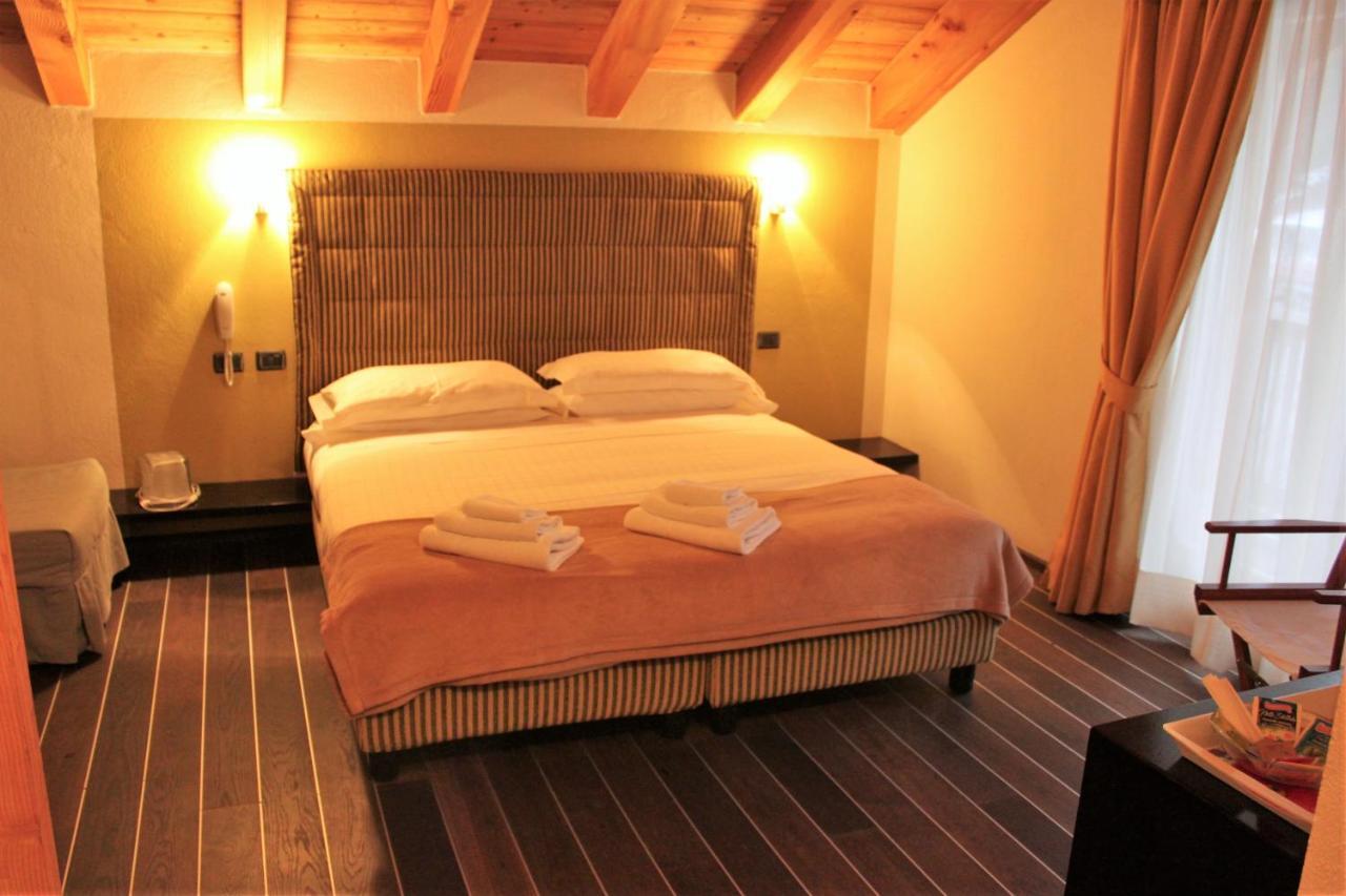 Gressoney-la-Trinité Hotel Nordend מראה חיצוני תמונה